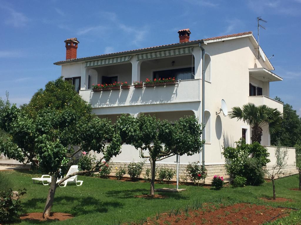 Apartment Vesna Veleniki 외부 사진