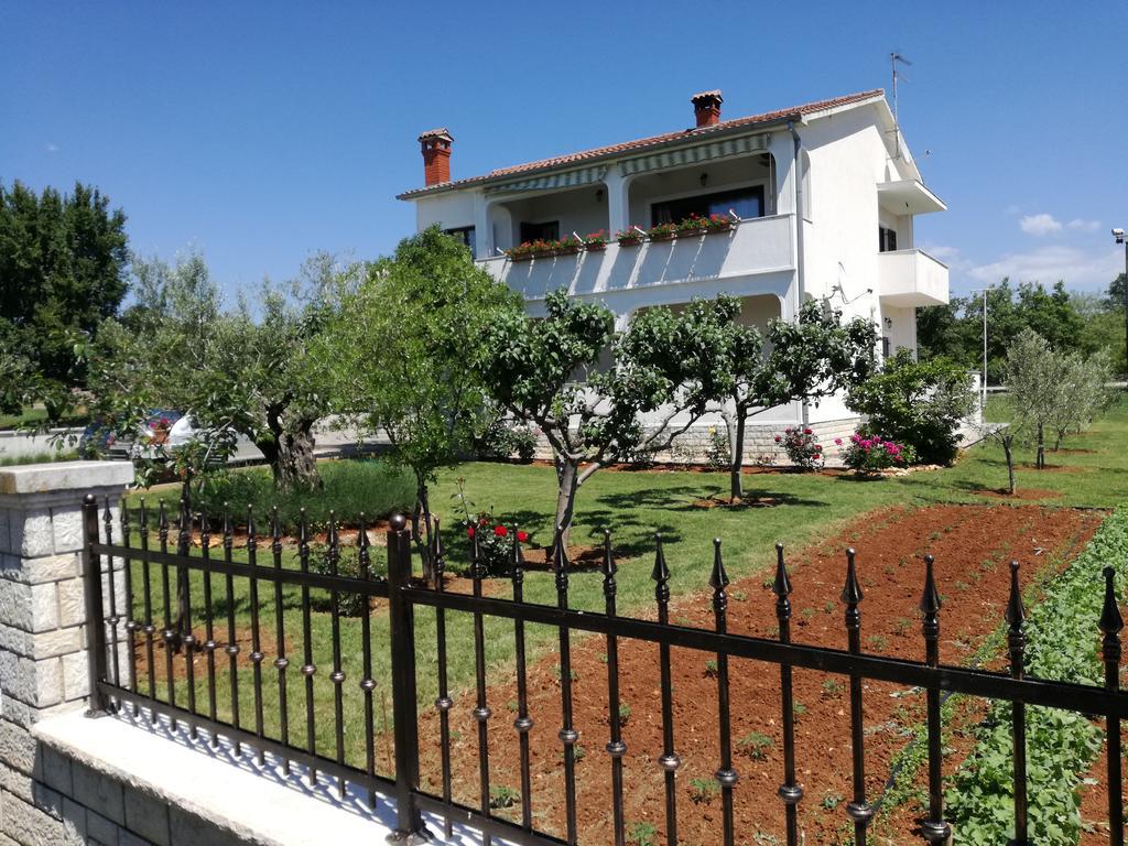 Apartment Vesna Veleniki 외부 사진